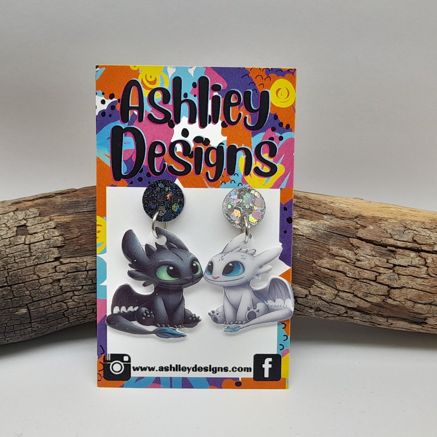 Toothless/Lightfury Dangle Earrings