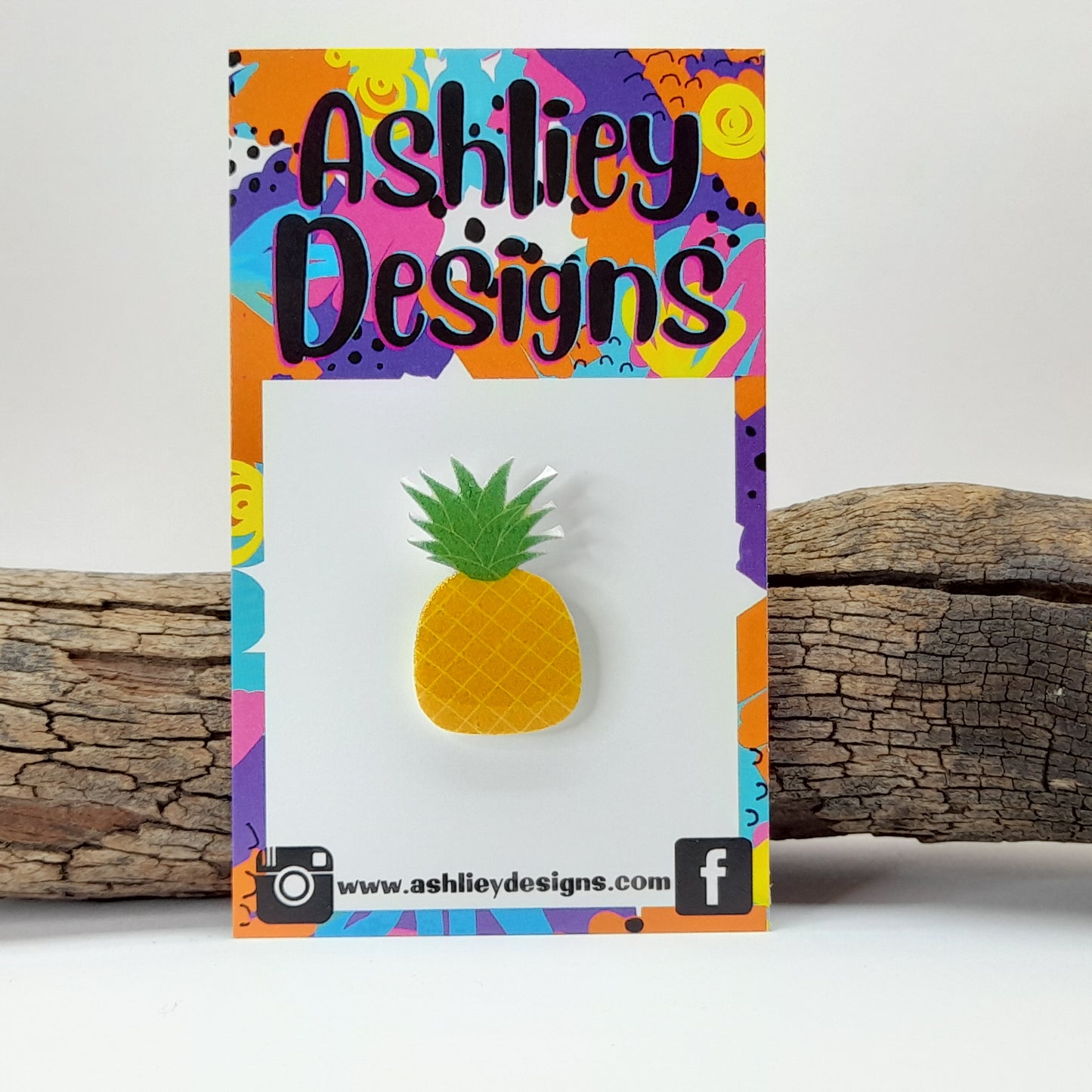 Pineapple Pin
