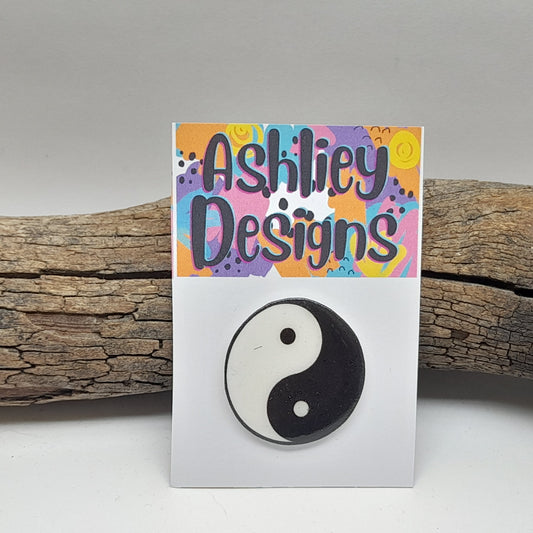 Ying Yang Pin