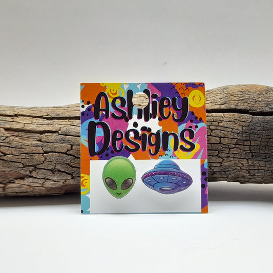 Alien/Space Ship Studs