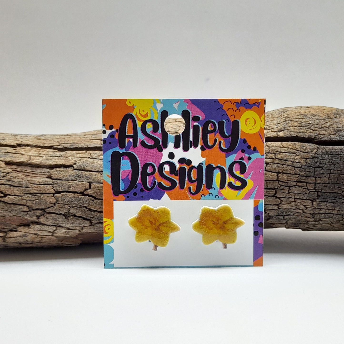 Daffodil Studs